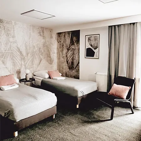 Wygodne H114 غليفيتسه